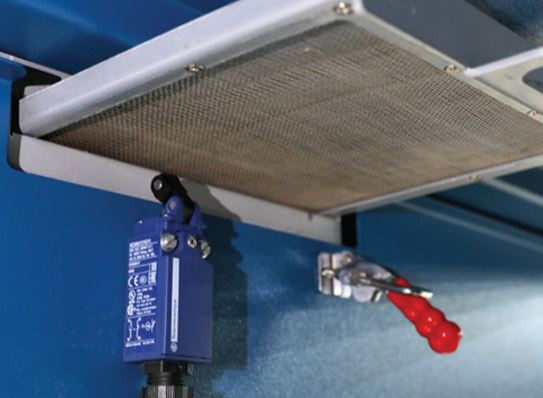 M&R Copperhead Charge Electric Conveyor Dryer